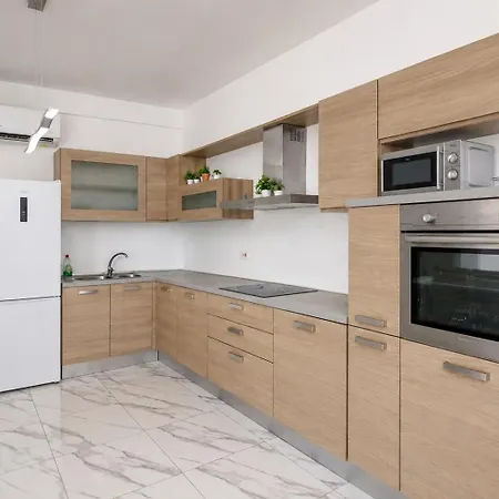 Paceville 4 Bedrooms *